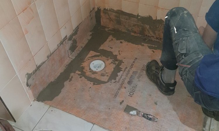 Rénovation douche et installation wc suspendu Cernex 74350